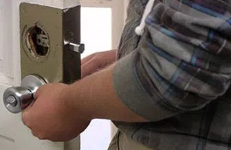 Universal Locksmith Store Cresskill, NJ 201-402-2685 Universal Locksmith Store Cresskill, NJ 201-402-2685 - 12-locks-replace